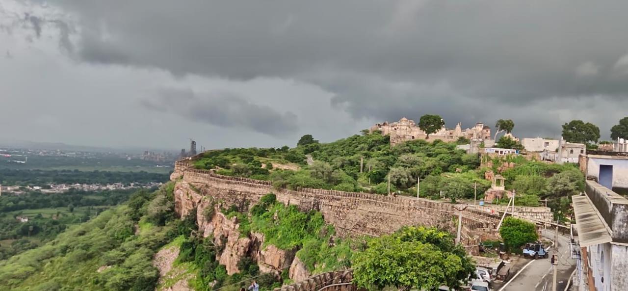 Chittorgarh Fort Haveli Bed & Breakfast Exterior photo